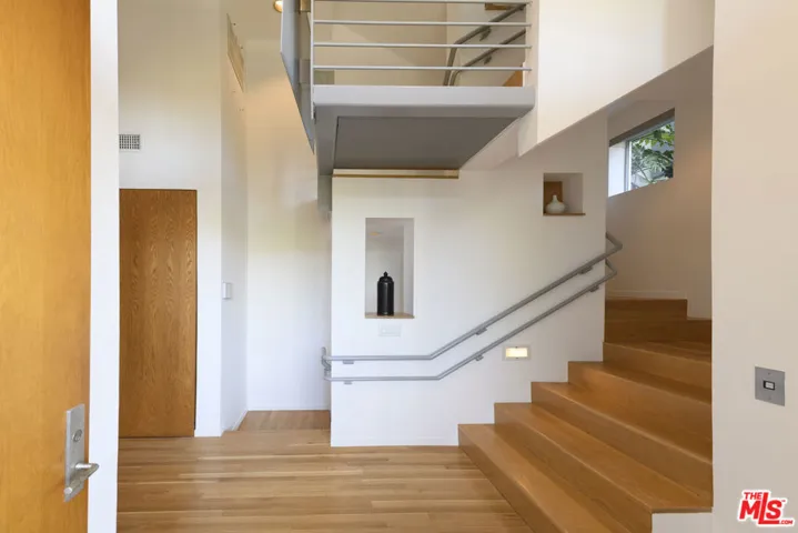 12236 Laurel Terrace Drive, Studio City, California 91604