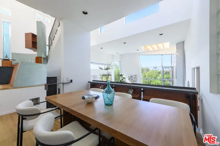12236 Laurel Terrace Drive, Studio City, California 91604