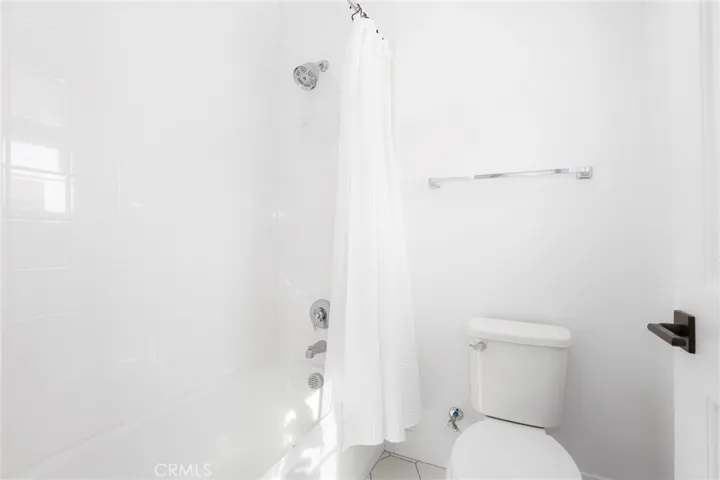 19185 Merryweather Drive, Canyon Country, California 91351
