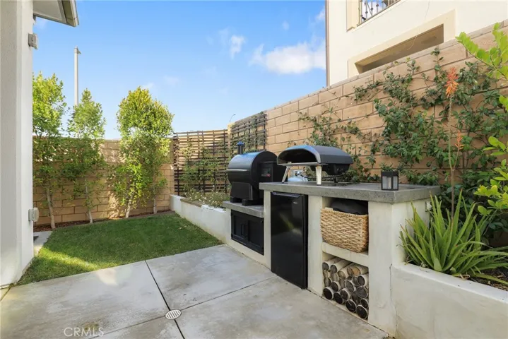 19185 Merryweather Drive, Canyon Country, California 91351