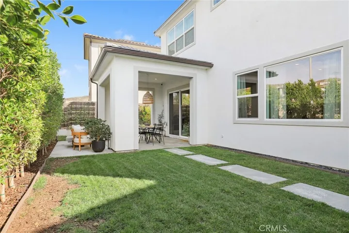 19185 Merryweather Drive, Canyon Country, California 91351