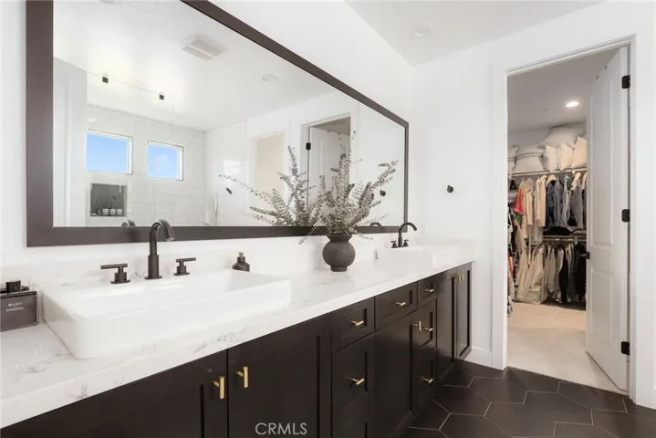 19185 Merryweather Drive, Canyon Country, California 91351