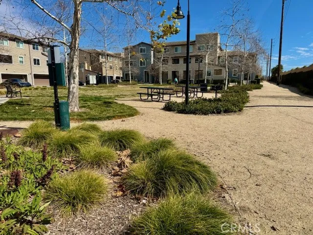 1084 W Baseline Road, Claremont, California 91711