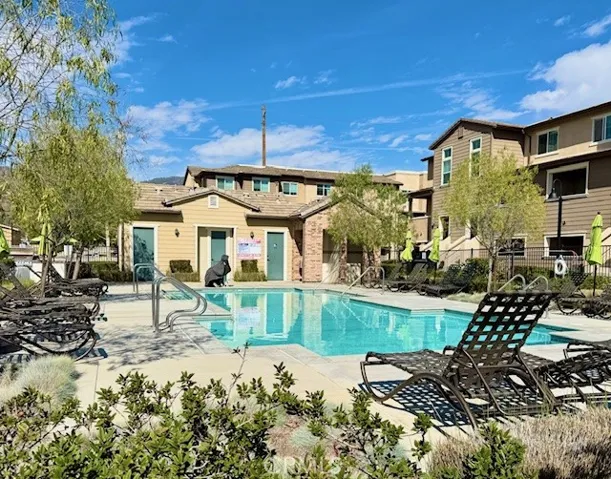 1084 W Baseline Road, Claremont, California 91711