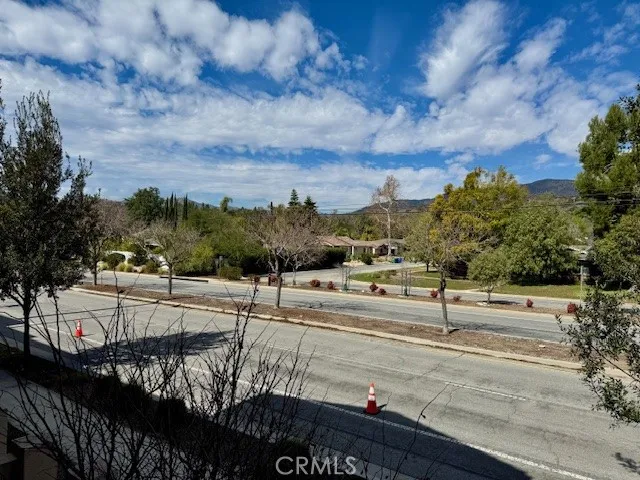1084 W Baseline Road, Claremont, California 91711