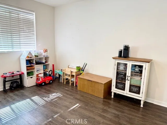 1084 W Baseline Road, Claremont, California 91711