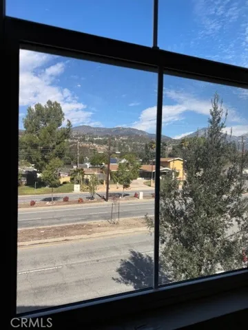 1084 W Baseline Road, Claremont, California 91711