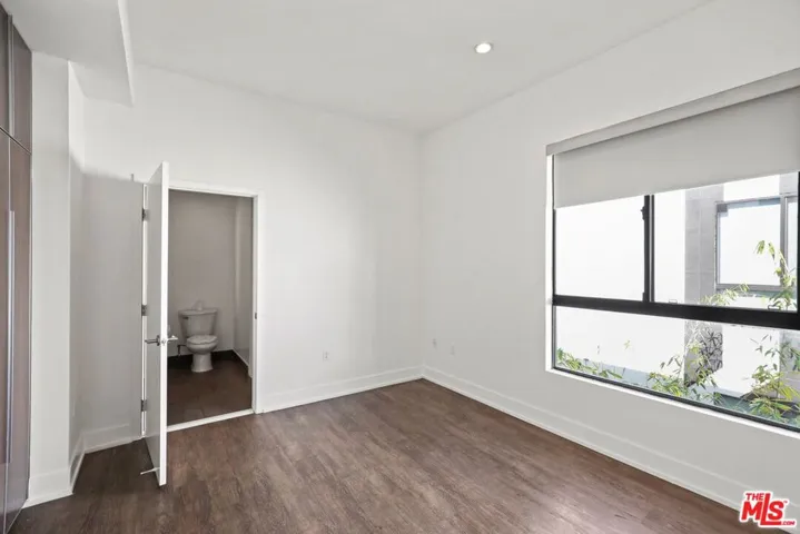 711 Cole Avenue 108, Los Angeles, California 90038