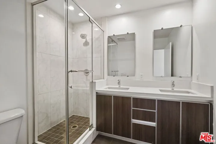 711 Cole Avenue 108, Los Angeles, California 90038