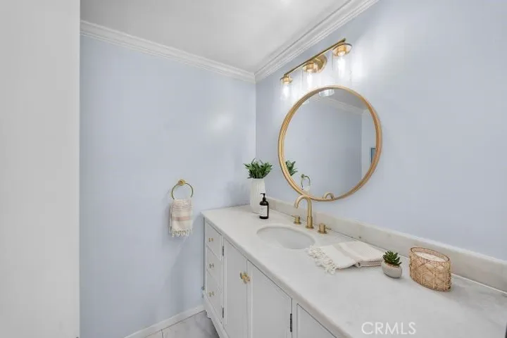1736 Speyer Lane, Redondo Beach, California 90278