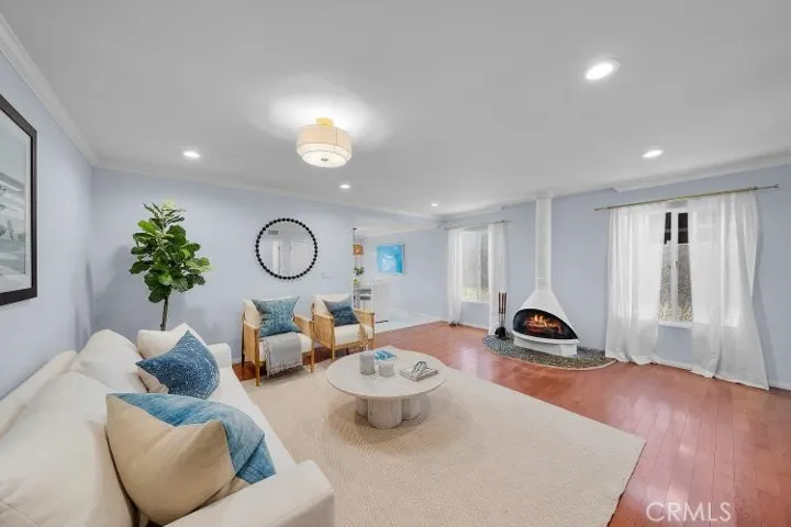 1736 Speyer Lane, Redondo Beach, California 90278
