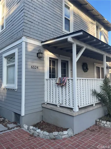 6524 unit 5 downstairs