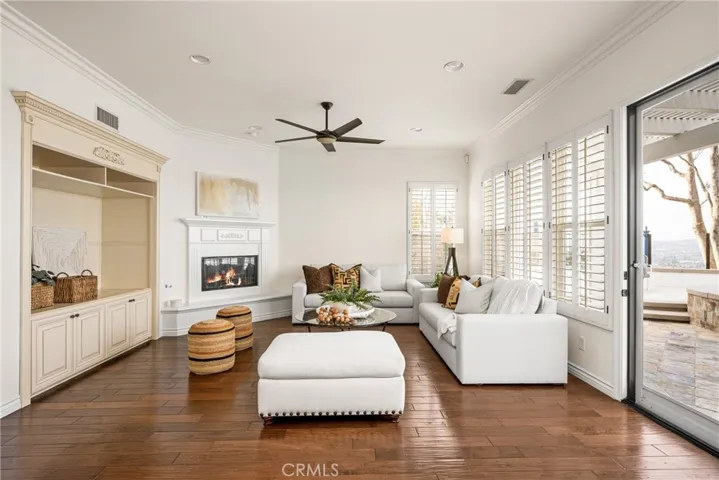 8157 E Bailey Way, Anaheim Hills, California 92808