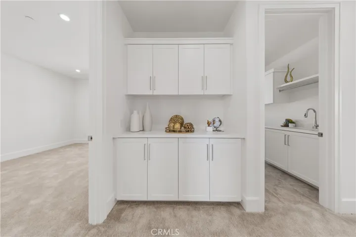 122 Appian Boulevard, Irvine, California 92602