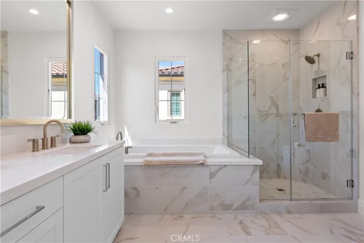 122 Appian Boulevard, Irvine, California 92602