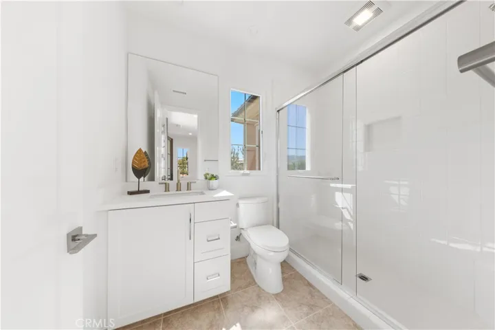 122 Appian Boulevard, Irvine, California 92602