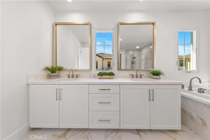 122 Appian Boulevard, Irvine, California 92602