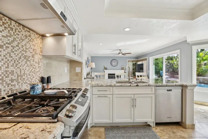 24640 Via Las Brisas, Yorba Linda, California 92887