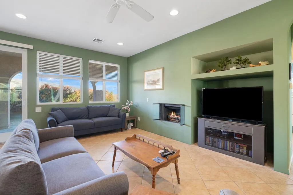 65166 Cliff Circle, Desert Hot Springs, California 92240 home-pic-7