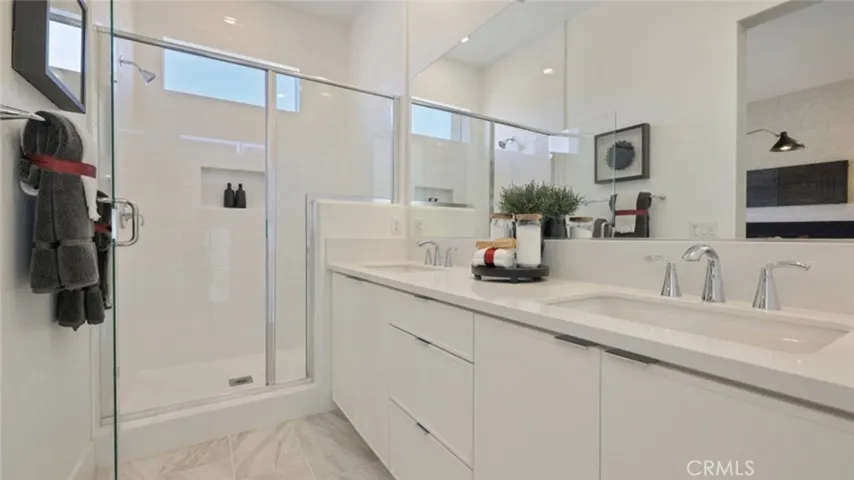 Photos shown are of model only- not actual homesite.