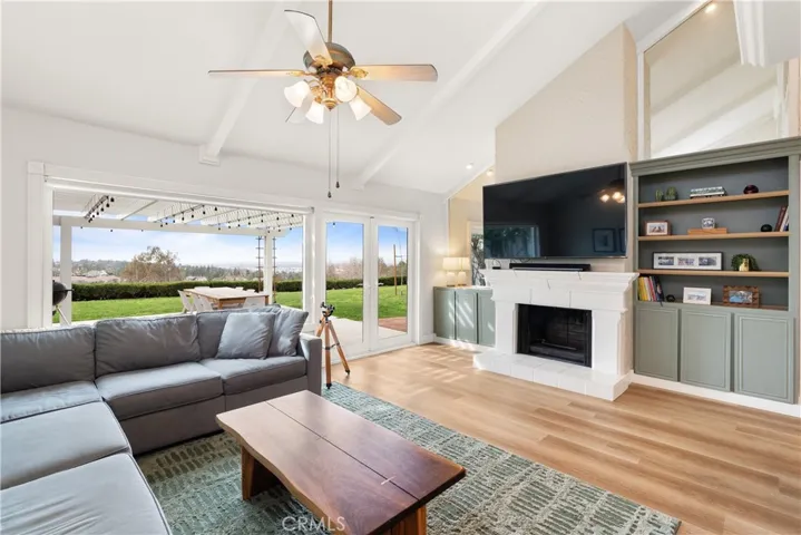 581 S Paseo De Luna, Anaheim Hills, California 92807
