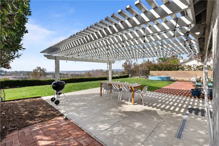 581 S Paseo De Luna, Anaheim Hills, California 92807