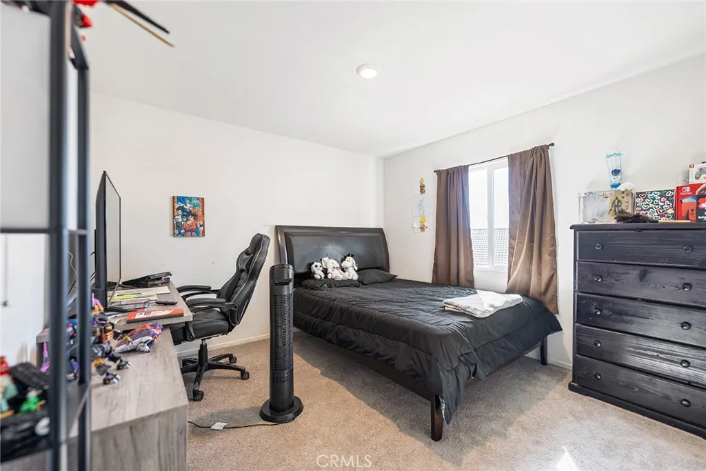 740 Burt Street, San Jacinto, California 92583 home-pic-9