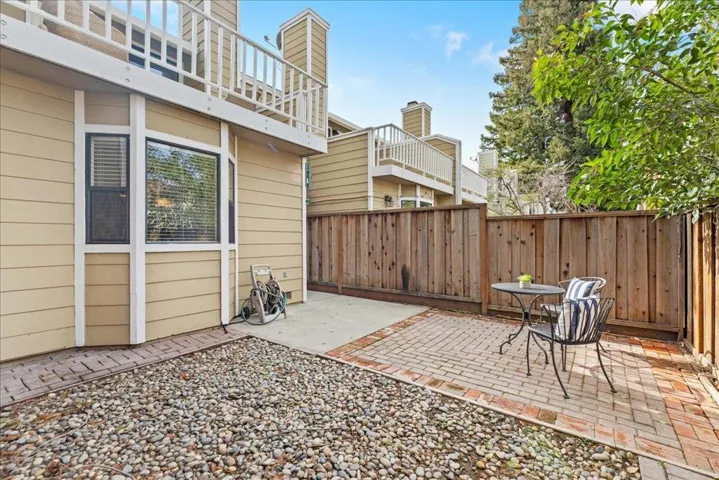 181 Ada Avenue 9, Mountain View, California 94043