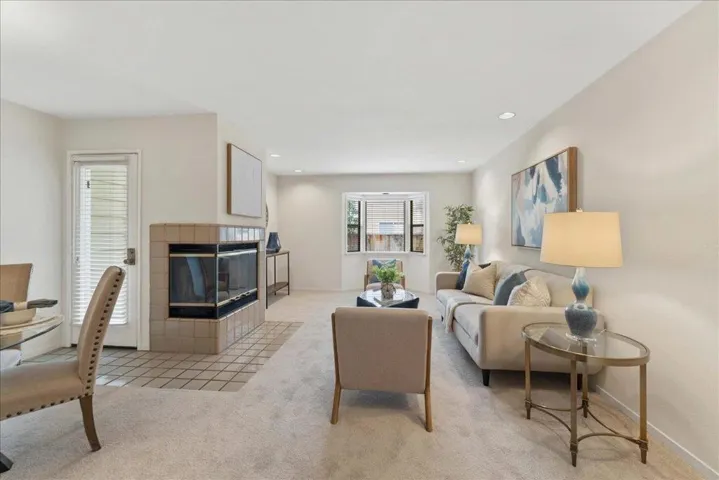 181 Ada Avenue 9, Mountain View, California 94043