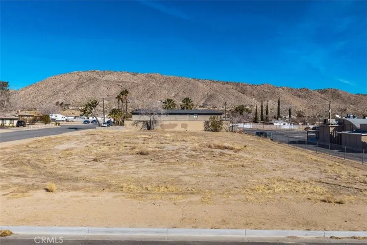 55940 Cherokee Trail, Yucca Valley, California 92284