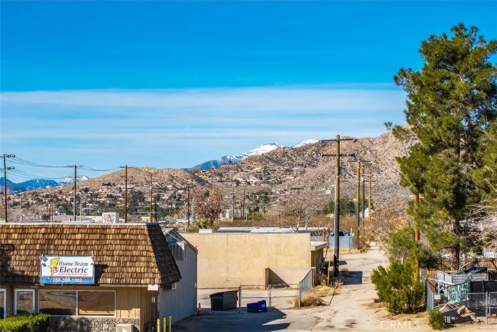55940 Cherokee Trail, Yucca Valley, California 92284
