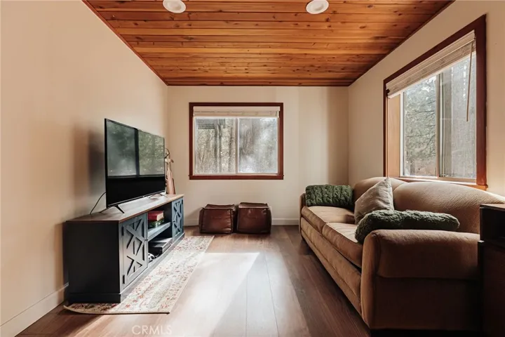1021 W London Lane, Big Bear City, California 92314