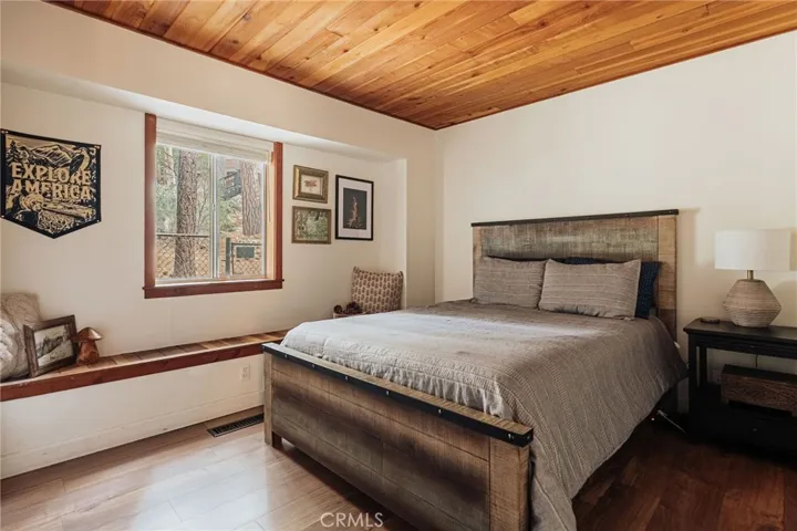 1021 W London Lane, Big Bear City, California 92314