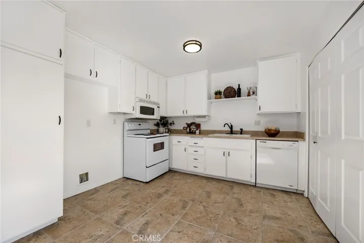 8552 Belmont Street 42, Cypress, California 90630