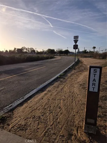 Newport Back Bay Paved and Dirt Trails