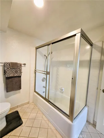 Upstairs Guest Bathroom