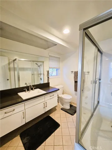 Upstairs Bathroom with Tub and Shower
