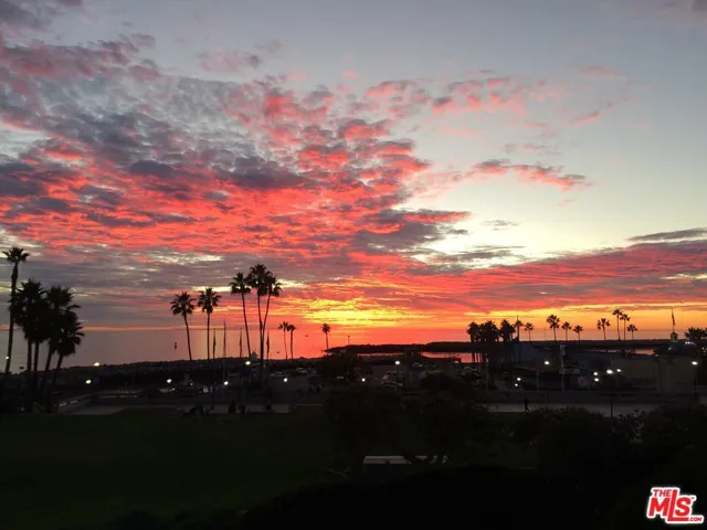 250 The 103, Redondo Beach, California 90277