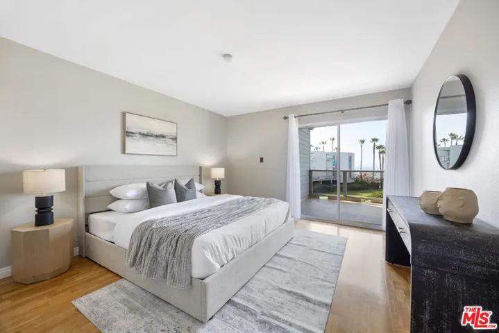 250 The 103, Redondo Beach, California 90277
