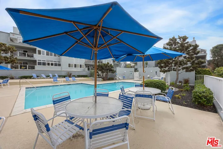 250 The 103, Redondo Beach, California 90277