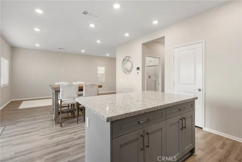6324 Autumn Leaf, Jurupa Valley, California 92509 home-pic-10