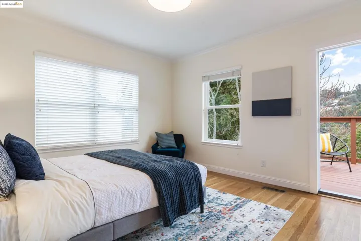 7025 Thornhill Dr, Oakland, California 94611