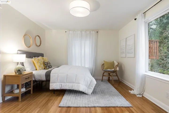 7025 Thornhill Dr, Oakland, California 94611