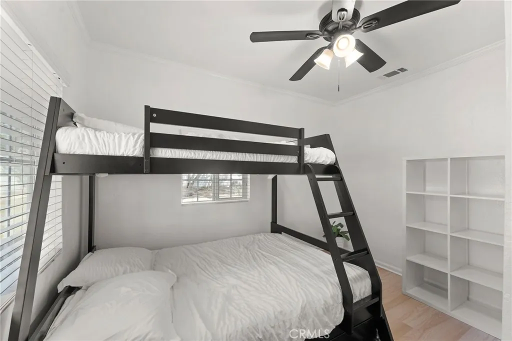 520 W Randall Avenue, Rialto, California 92376 home-pic-19