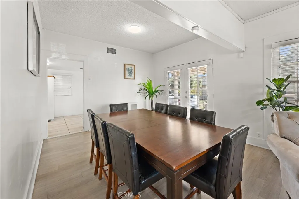 520 W Randall Avenue, Rialto, California 92376 home-pic-12