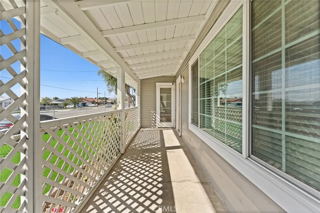 520 W Randall Avenue, Rialto, California 92376 home-pic-30