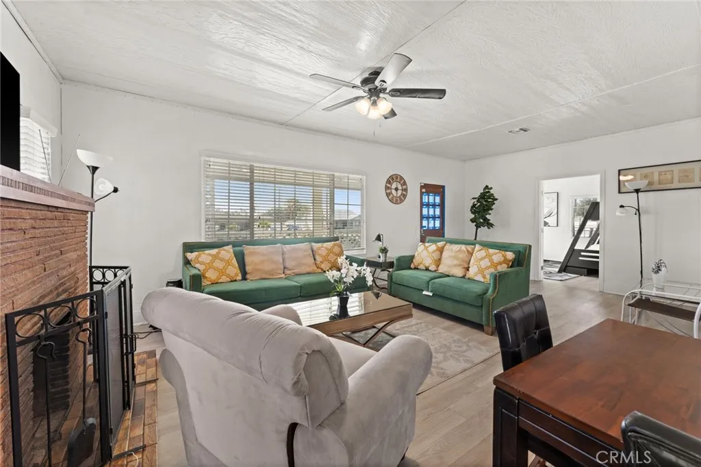520 W Randall Avenue, Rialto, California 92376 home-pic-10