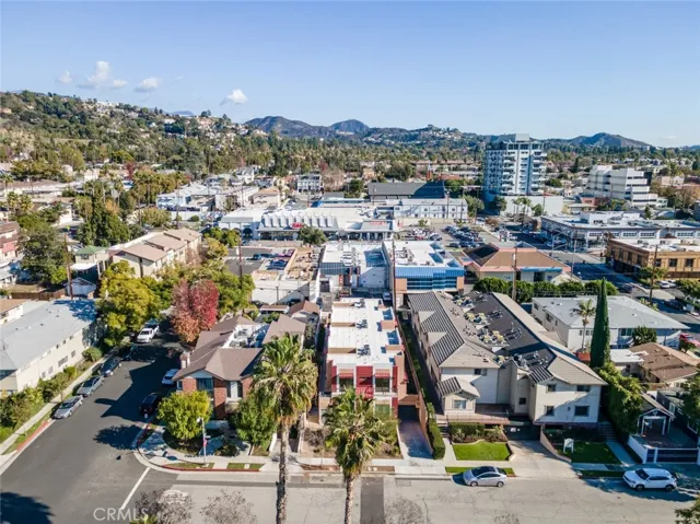 1212 Viola Avenue 104, Glendale, California 91202
