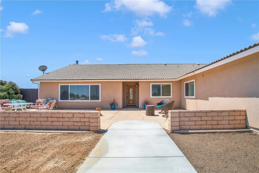 9275 Rattlesnake Road, Phelan, California 92371 home-pic-7
