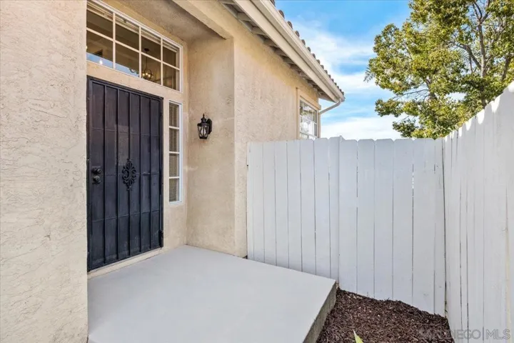 2211 Terracewood Ln, Escondido, California 92026